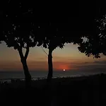 Lindo Por Do Sol Pe Na Areia